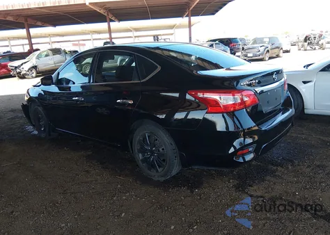 2017 Nissan Sentra S z USA, uszkodzony, nr VIN 3N1AB7AP2HY355260